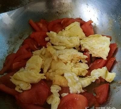 西红柿炒鸡蛋的做法图12