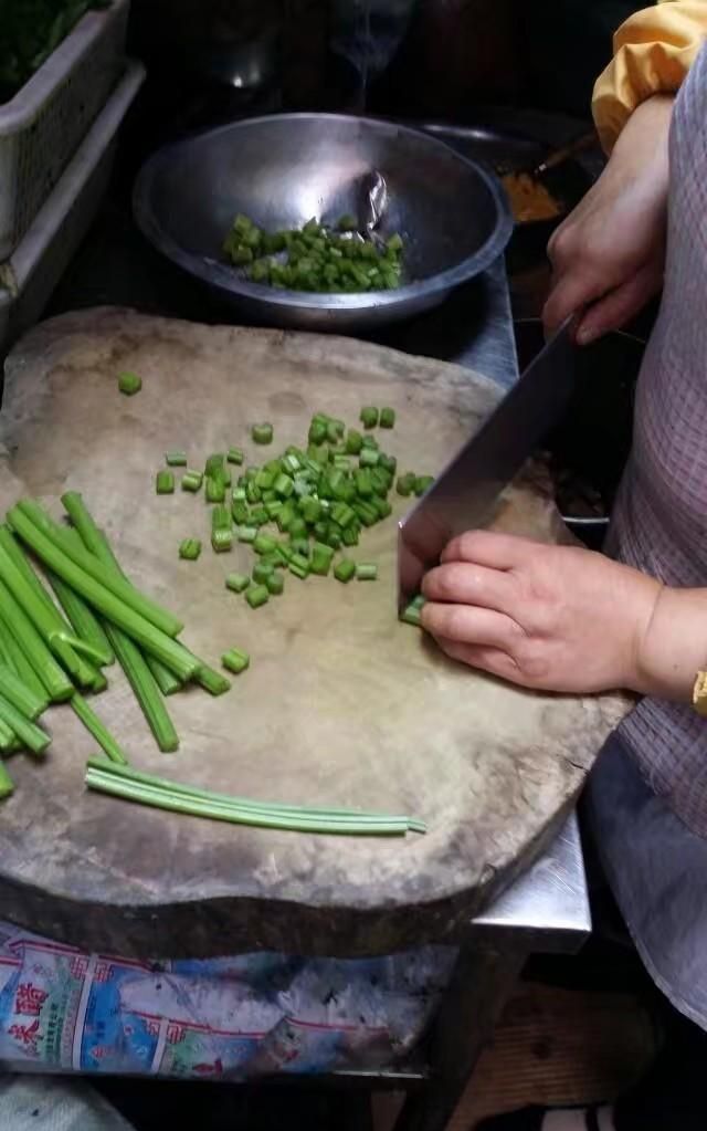 电饭煲可以炖排骨吗
，电饭煲炖排骨按哪个键图3