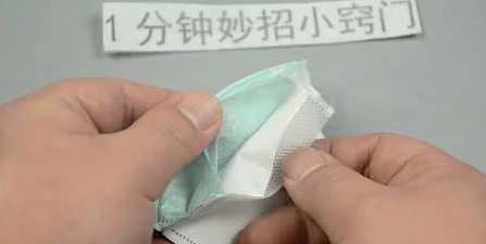 一次性口罩套水龙头上，原来这么厉害能省好几百，看完抓紧试试