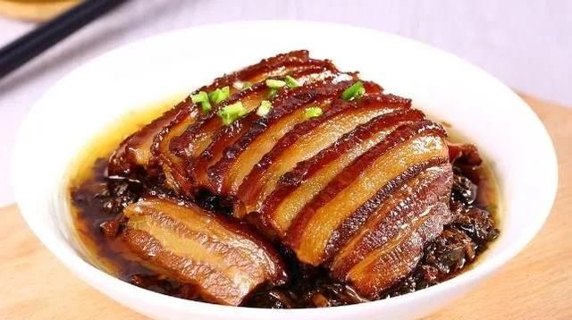 吃过梅菜扣肉，但你知道梅菜扣肉的由来吗？