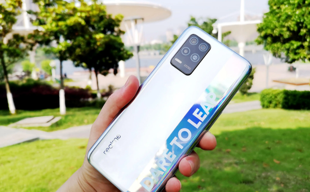 iqoo、realme是什么手机品牌？总被误以为是国外的，实则是大牌