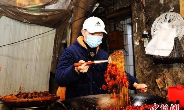 四川泸州：卤味香飘新年到 家常味里是乡愁