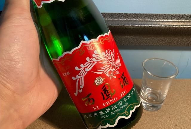 别再喝错了！西凤与西凤酒压根不是同一种酒，弄懂再买不吃亏