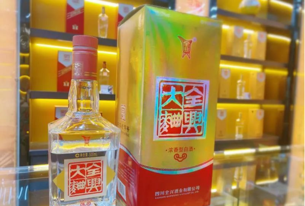 到你敬酒，别傻坐着当“哑巴”，教你这2句“敬酒词”，万能好用