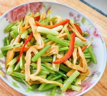 豆皮炒什么蔬菜好吃图7