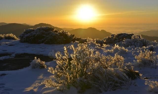 专家评出的“中华10大名山”，五岳入选2个，混入一个奇怪的山