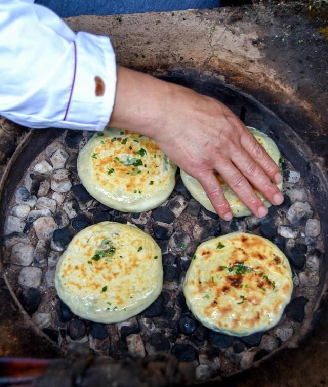 大河之洲·运河记忆｜武城煊饼传承400余年，瓦砾上烙制的美食